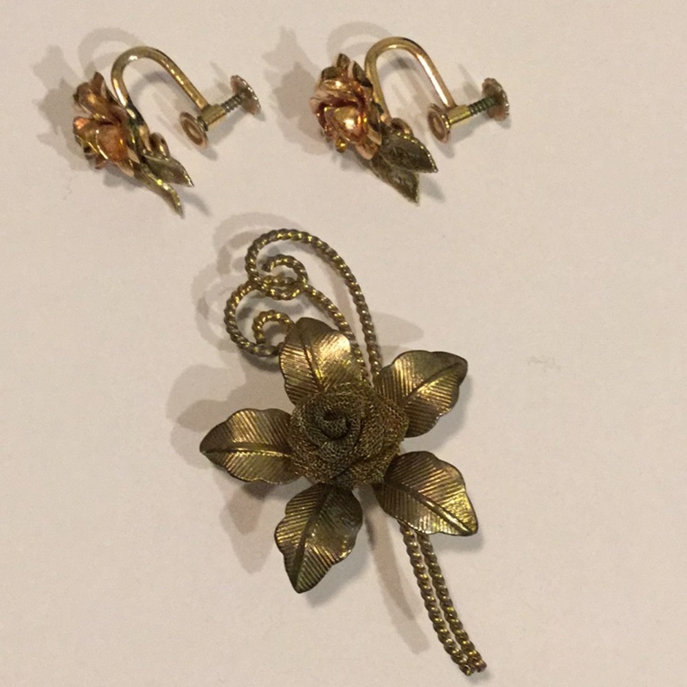 Vintage Gold Floral Earrings & Brooch